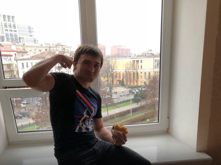 Перший офіс